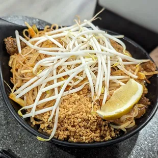 Pad Thai with beef