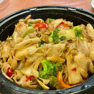 Pad Ke Mao (L)