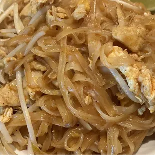 Pad Thai with chicken