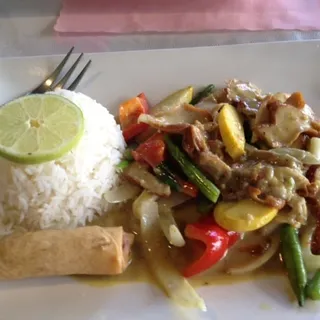 L8. Yellow Curry Specialty Lunch Special