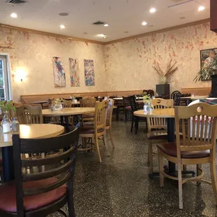 sushi and sashimi, interior