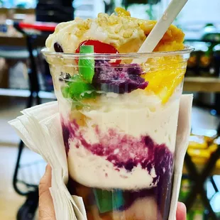 Halo-Halo
