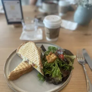 Grilled cheese with bacon + green salad