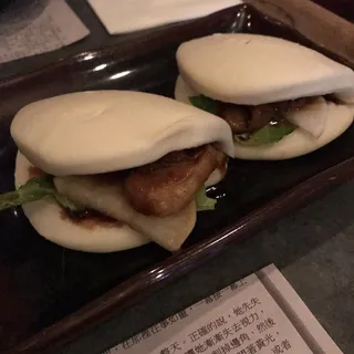 Braised Pork Belly Buns