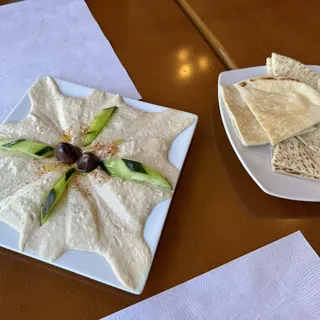 Large Hummus