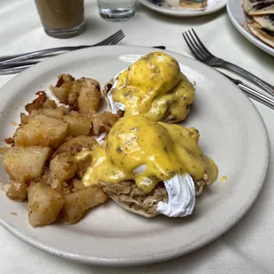 Mylo's Chesapeake Benedict*