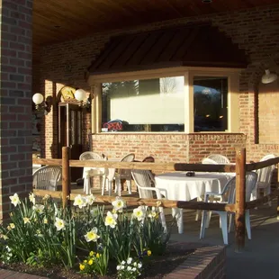 Lunch or dinner... on the patio