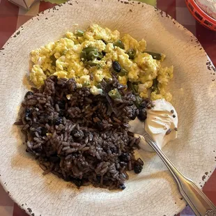 Casamiento con huevos y ejotes