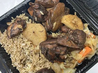 Tylinos Caribbean and American Cuisine