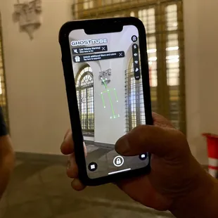 07.16.22 Ghosts of Old Honolulu Tour - after Lopaka's challenge... this anomaly was caught on SLS