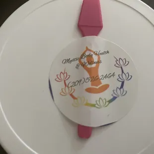 Organic moisturizer with the little touch of a spoon.