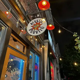 the outside of the restaurant
