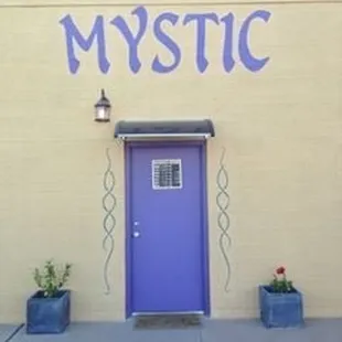 Door into Mystic Candles.