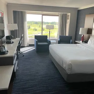 Very clean and comfortable. Business friendly with USB and Power everywhere