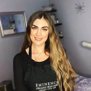 Welcome to Mystic Skin, my name is Amanda I'm here for all your skincare and healing needs