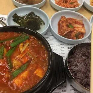 Kimchi Jjigae