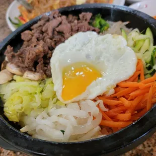 ramen and noodles, food