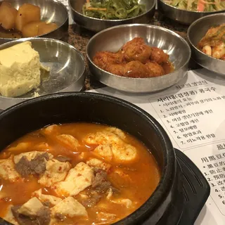 T9. Dumpling Tofu Soup ( )