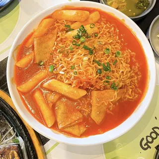 E24. Kim Bap and Fried Dumplings ( & )