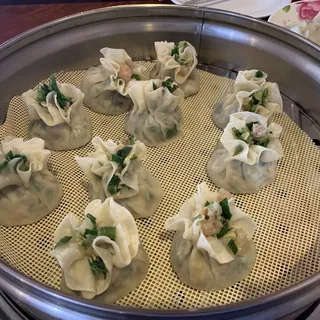 Boiled Dumpling with Shrimp, Pork and Vegetable