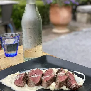 Steak dish (large plates)