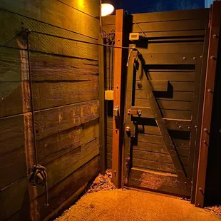 Inside the front door (look closely to see how the gate is closed- yep, it&apos;s a ROCK!)