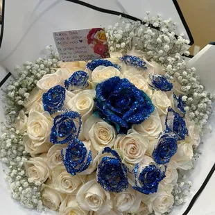 Excelente servicio, 100 % recomendados en arreglos de flores y decoración de globos