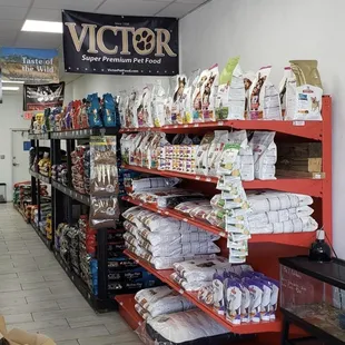 Science Diet, Victor, Diamond, Maximum Bully, Valu-Pak, &amp; Taste of Wild Dog Food