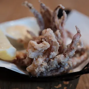 Geso Karaage  - 13 fried squid, ichimi, mayo