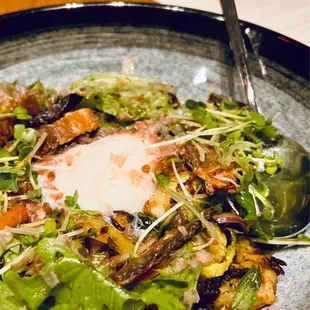 Brussel sprouts &amp; salmon skin with red onion and poached egg ( with a killer dressing )