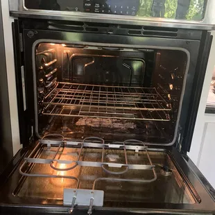 Oven repair service