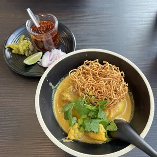 KHAO SOI ()