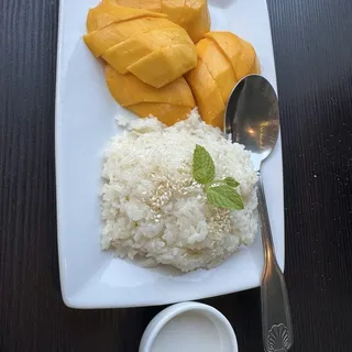 MANGO STICKY RICE