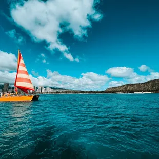 NA HOKU 2 SAILING