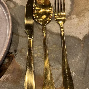 Gold settings