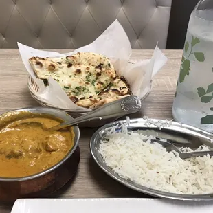 Lamb Shahi Korma w/ Garlic Naan