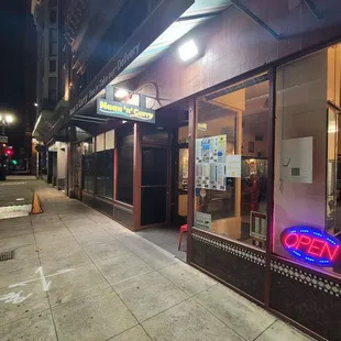 Outside of Naan n Curry at midnight after a show at the Fox Theatre on 12/31/24