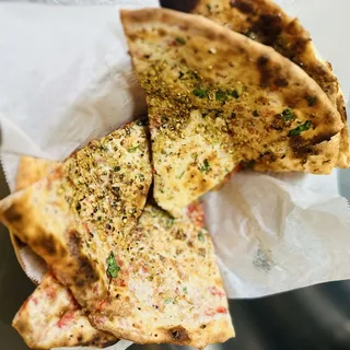 Cheese, Garlic and Tandoori Chicken Naan
