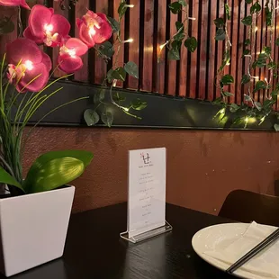 Table with decor