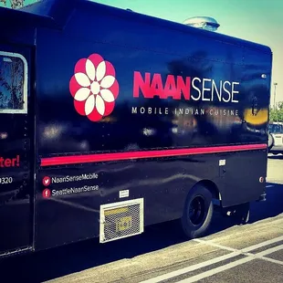 Naansense truck