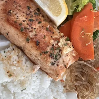 Salmon Plate
