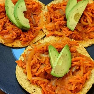 Vegan tinga tostadas