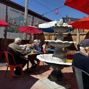 Outdoor lunch in Stillwater!