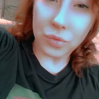 Amber G.