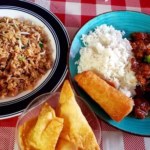 Premium beef fried rice, orange beef, egg roll and crab rangoons. I Hart &quot;Hole in the wall&quot; restaurants!