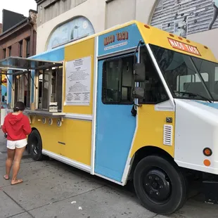 Taco Naco Truck