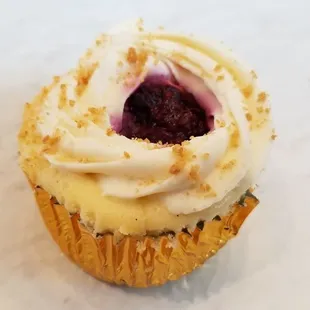 Berry cheesecake (winner from the tv show)