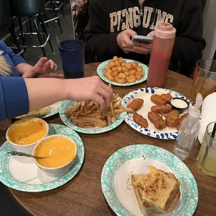 So much delicious cheeeeeese!