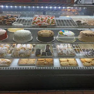 Nadler&apos;s Bakery &amp; Deli.  Cakes, cookies, cream puffs and eclairs.