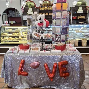 Yes Valentine&apos;s next week